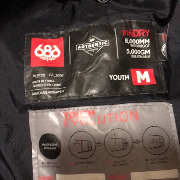 Boys youth Medium 686 snowboard jacket with hood - Picture 7 of 7